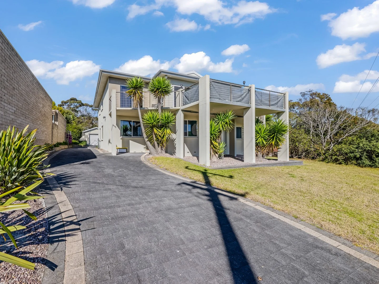 106 Main Road, Binalong Bay TAS 7216
