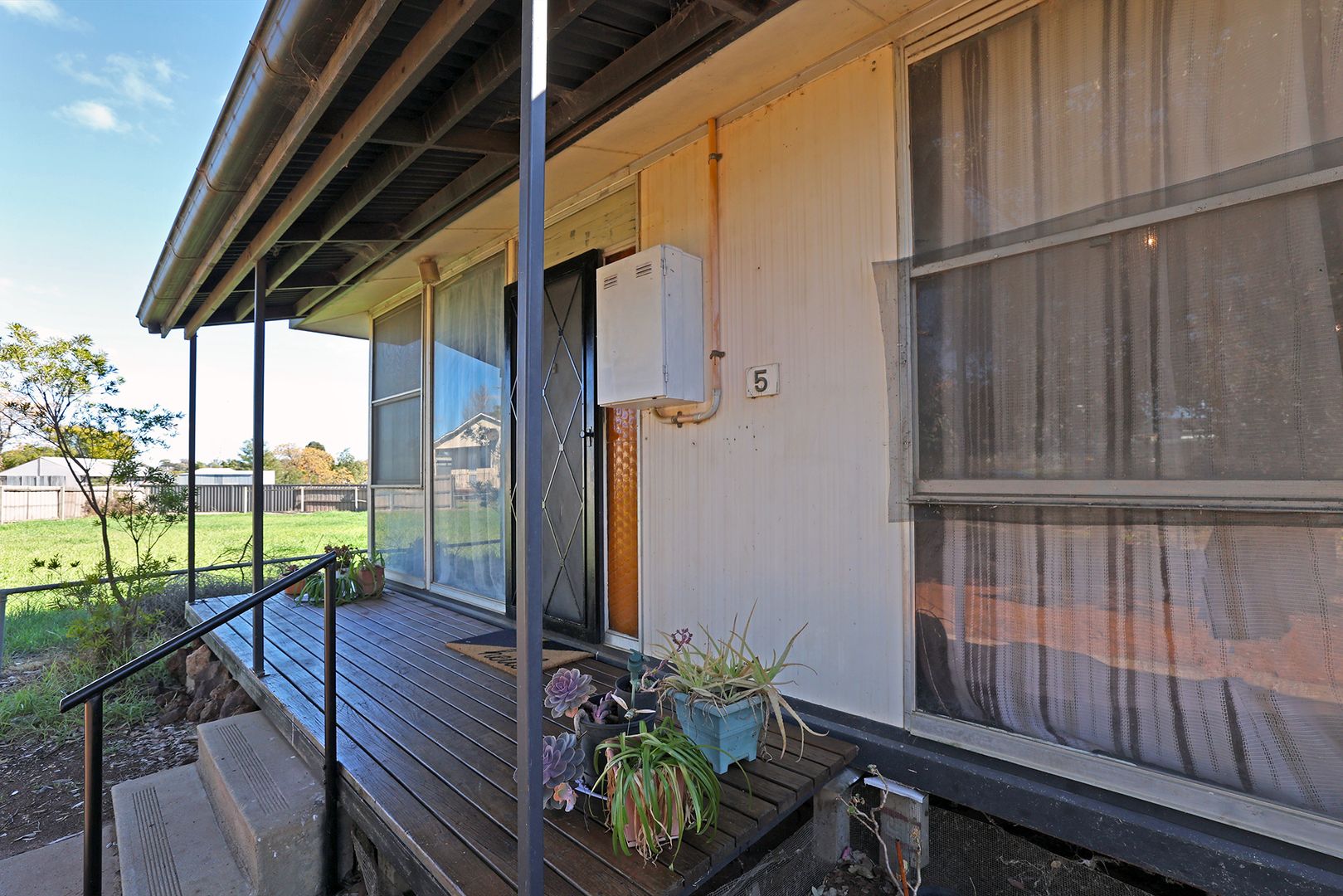 5 Vine Court, Ouyen VIC 3490, Image 2