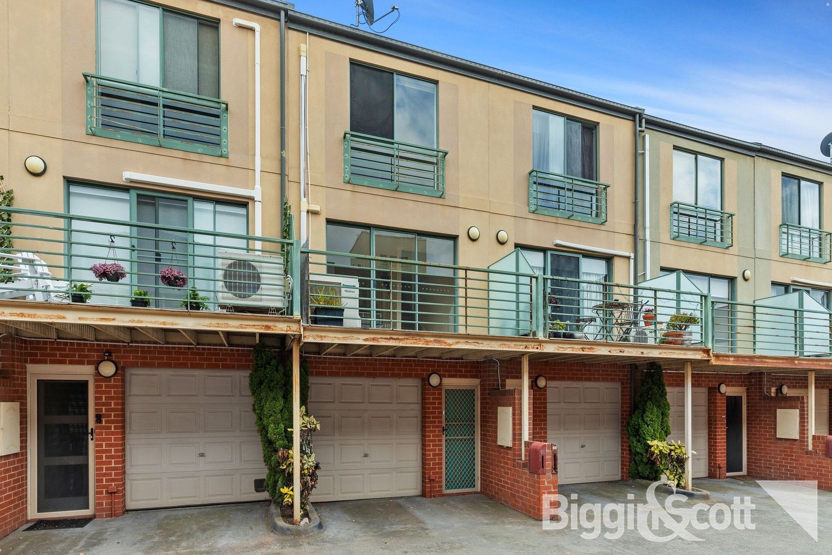 2 bedrooms Townhouse in 66 Kynoch Lane MARIBYRNONG VIC, 3032