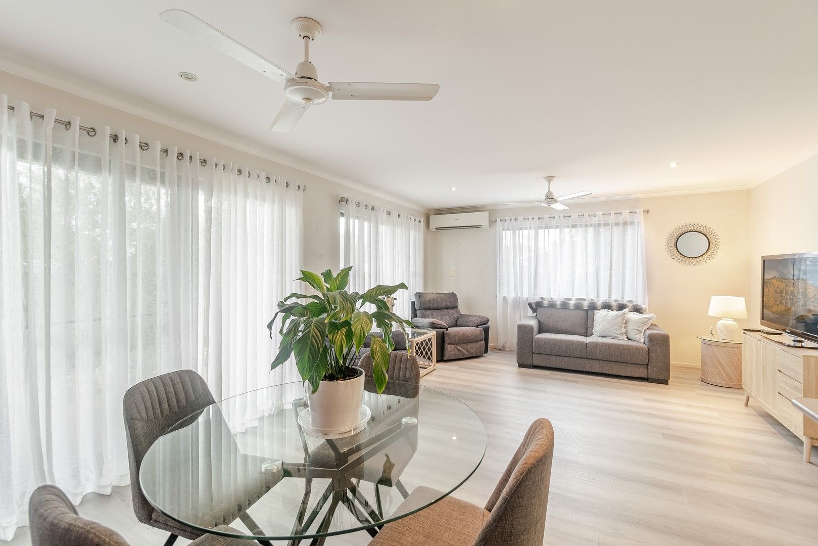 3 bedrooms Apartment / Unit / Flat in 8/54 Park Avenue YAMBA NSW, 2464