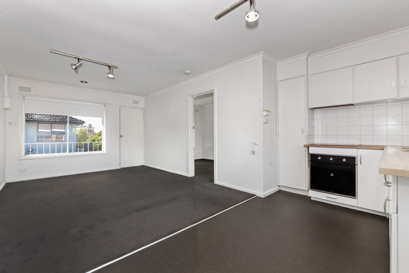 9/24 Margaret Street, Carnegie VIC 3163, Image 1