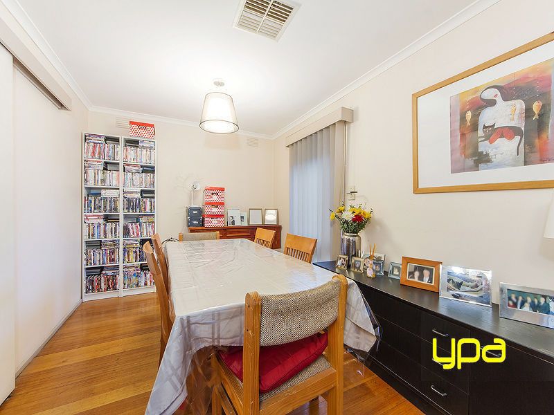 3 Magnolia Avenue, Kings Park VIC 3021, Image 2