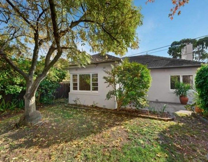 3 bedrooms House in 110 Surrey Road BLACKBURN NORTH VIC, 3130