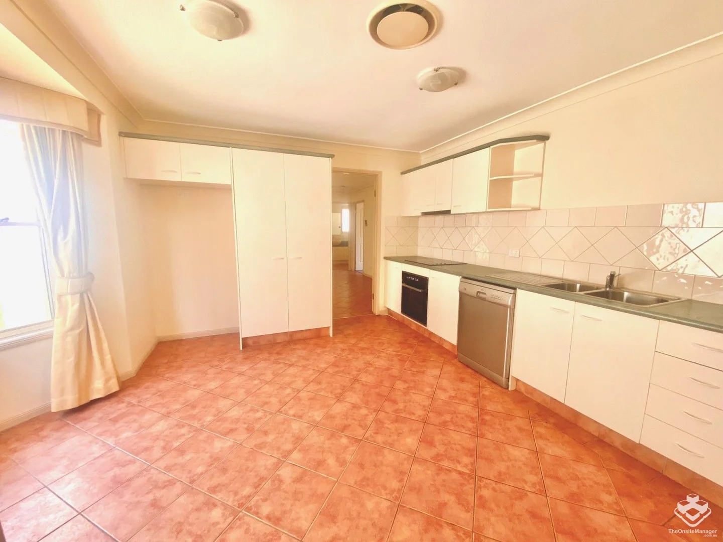 Additional image 4 of ID:21109508/16 Mulyan Place, Ashmore QLD 4214