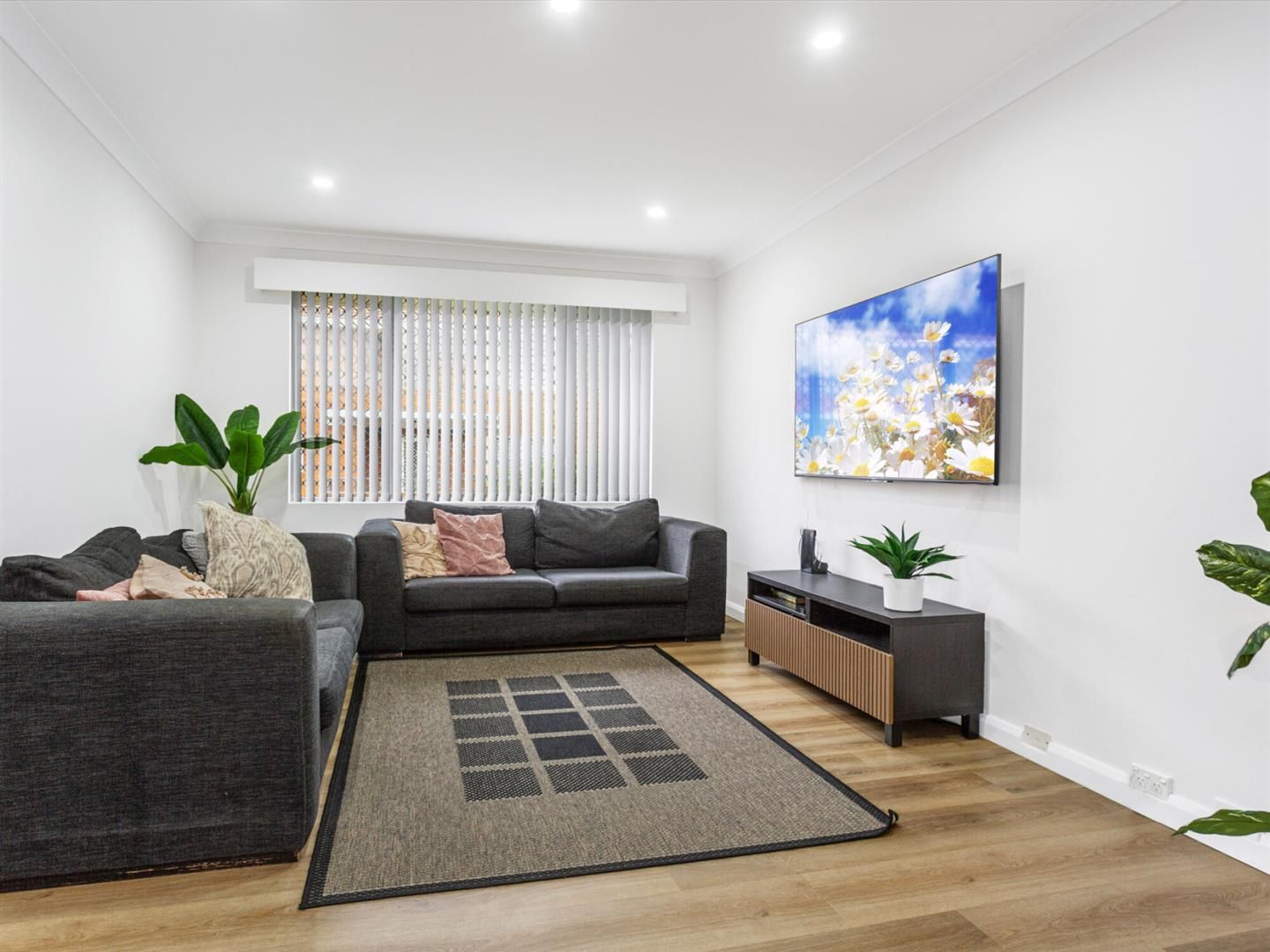 Unit 8/35 Charlotte Street, Ashfield NSW 2131, Image 2