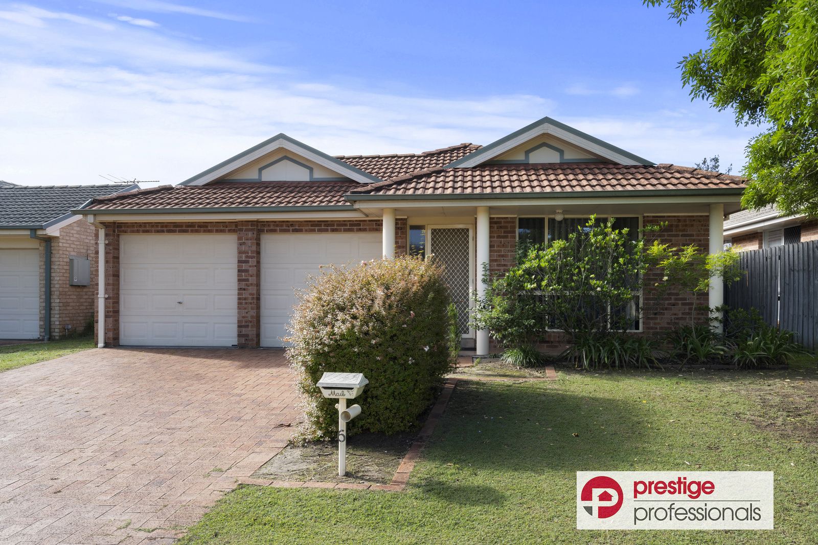 6 Mallee Court, Wattle Grove NSW 2173, Image 0