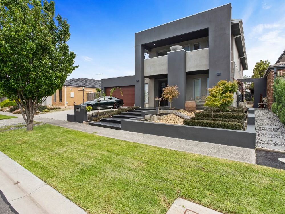 5 bedrooms House in 16 Sandy Avenue POINT COOK VIC, 3030