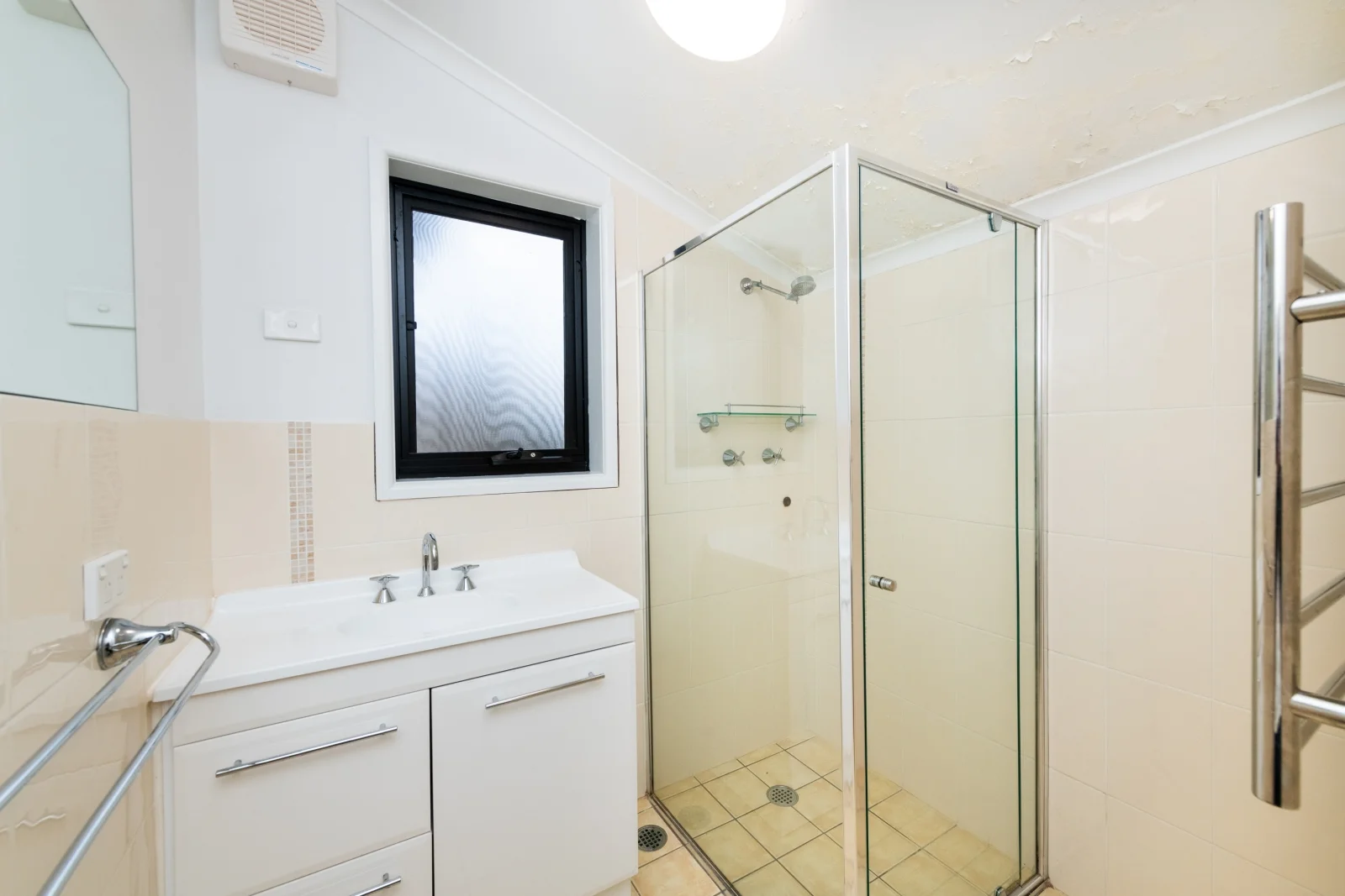 Additional image 10 of 43 Lumeah Street, Narrabundah ACT 2604