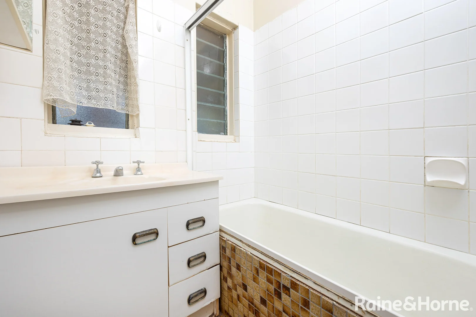 Additional image 8 of 19 North Parade, Wagga Wagga NSW 2650