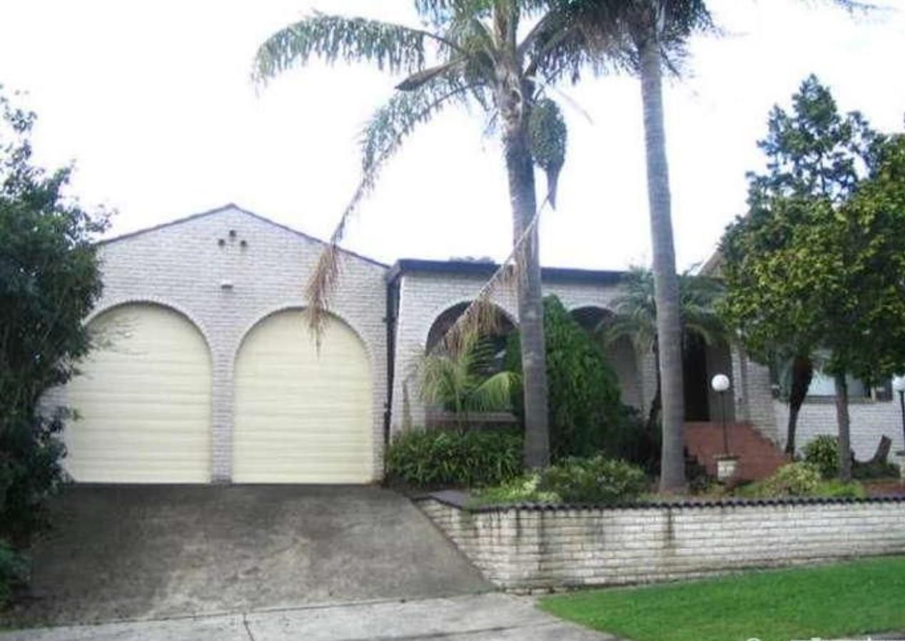 4 bedrooms House in 8 Gilmour Place PENSHURST NSW, 2222
