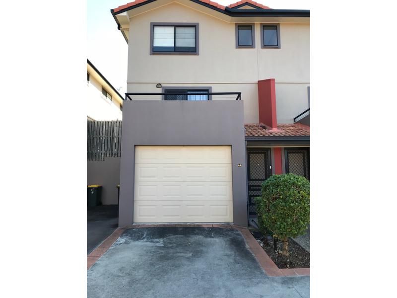 3 bedrooms Townhouse in unit 44/228 Gaskell Street EIGHT MILE PLAINS QLD, 4113