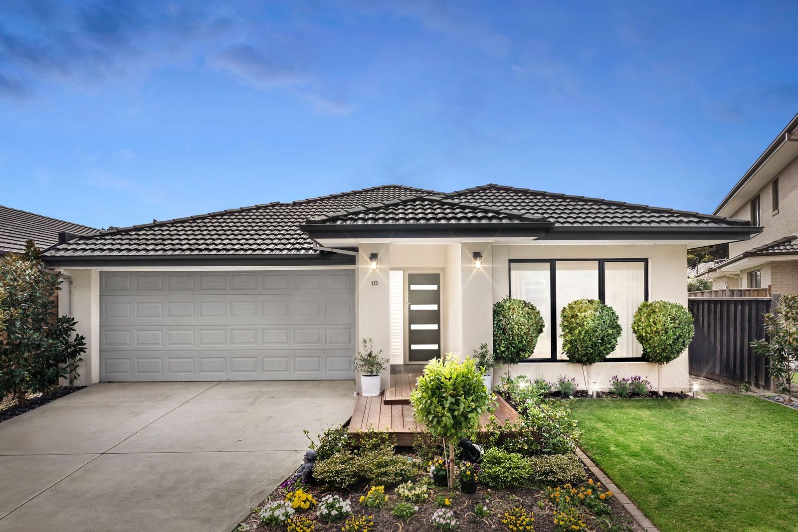 10 Normanby Chase, Sandhurst VIC 3977, Image 0