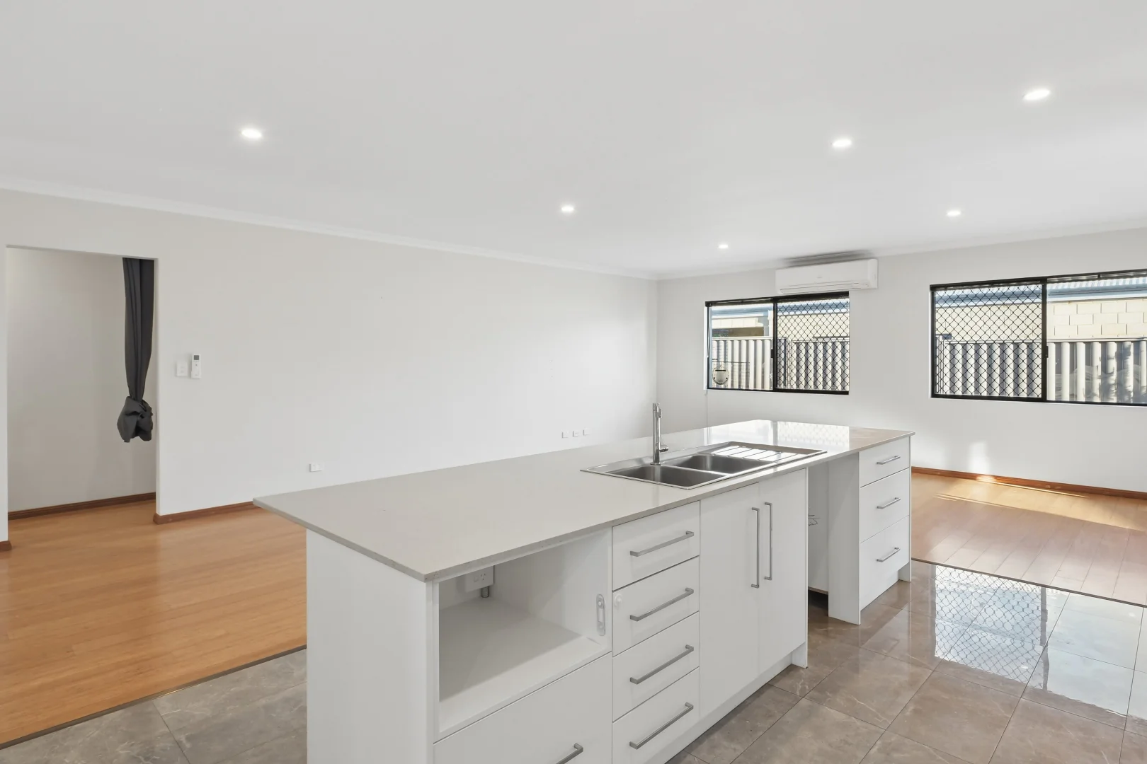 Additional image 15 of 574A Morley Dr, Morley WA 6062