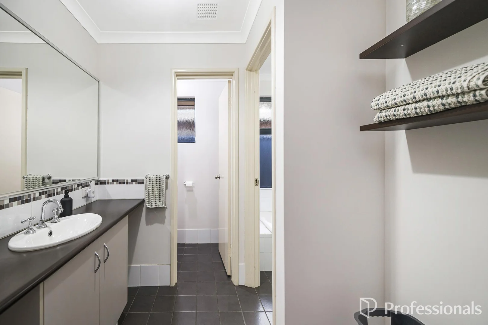 Additional image 12 of 28 Portwine Avenue, Byford WA 6122