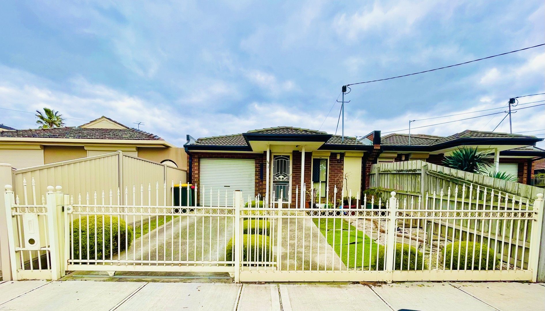 3 bedrooms Apartment / Unit / Flat in 79 Diamond Avenue ALBANVALE VIC, 3021