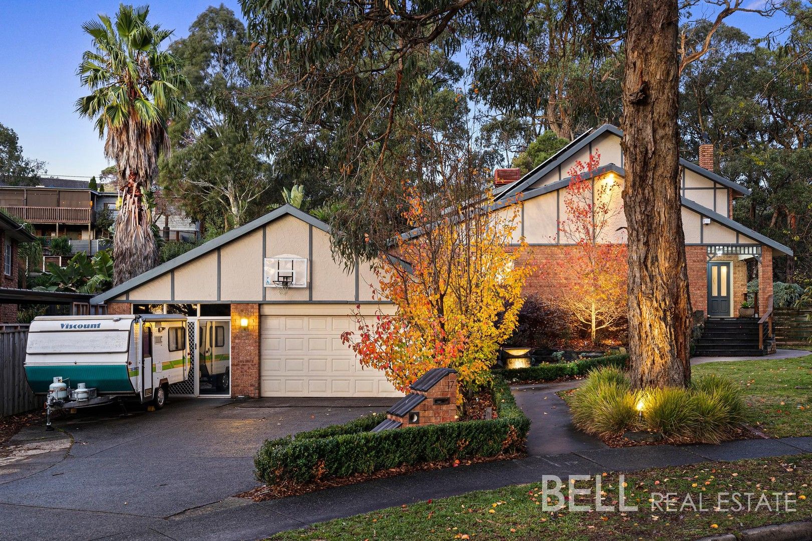 17 Crestview Close, Montrose VIC 3765, Image 0