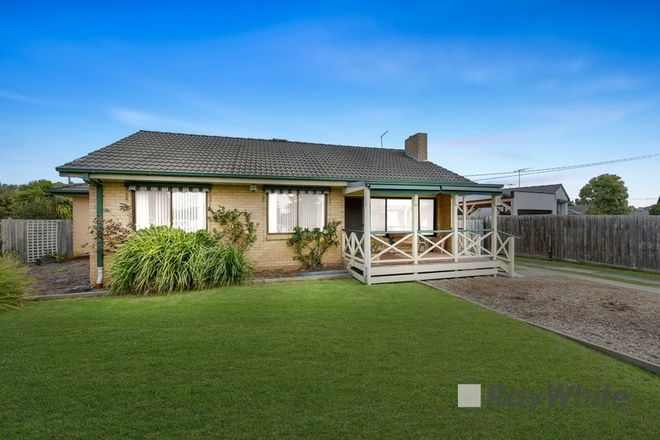 Picture of 2 Pyrus Court, DOVETON VIC 3177