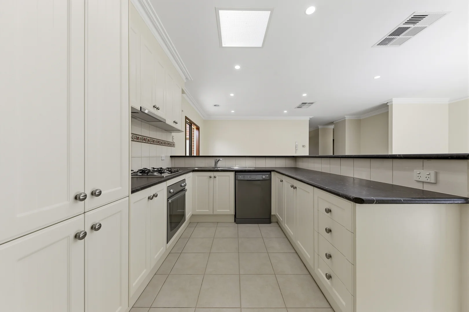 Additional image 7 of 17/1 Malouf Court, Pakenham VIC 3810