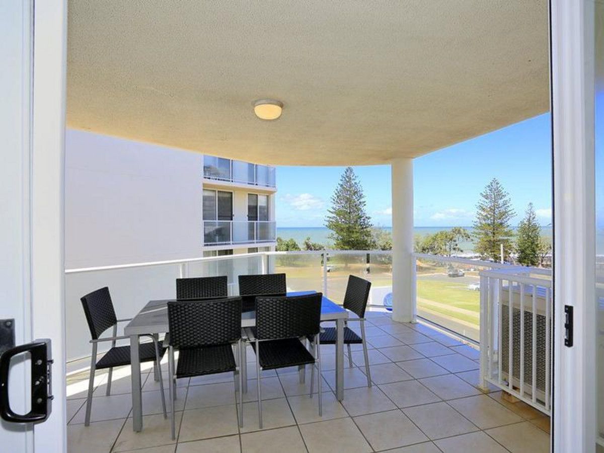 10/2 Baxter Street, Bargara QLD 4670, Image 0