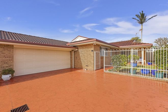 Picture of 2/41 Boondilla Road, BLUE BAY NSW 2261