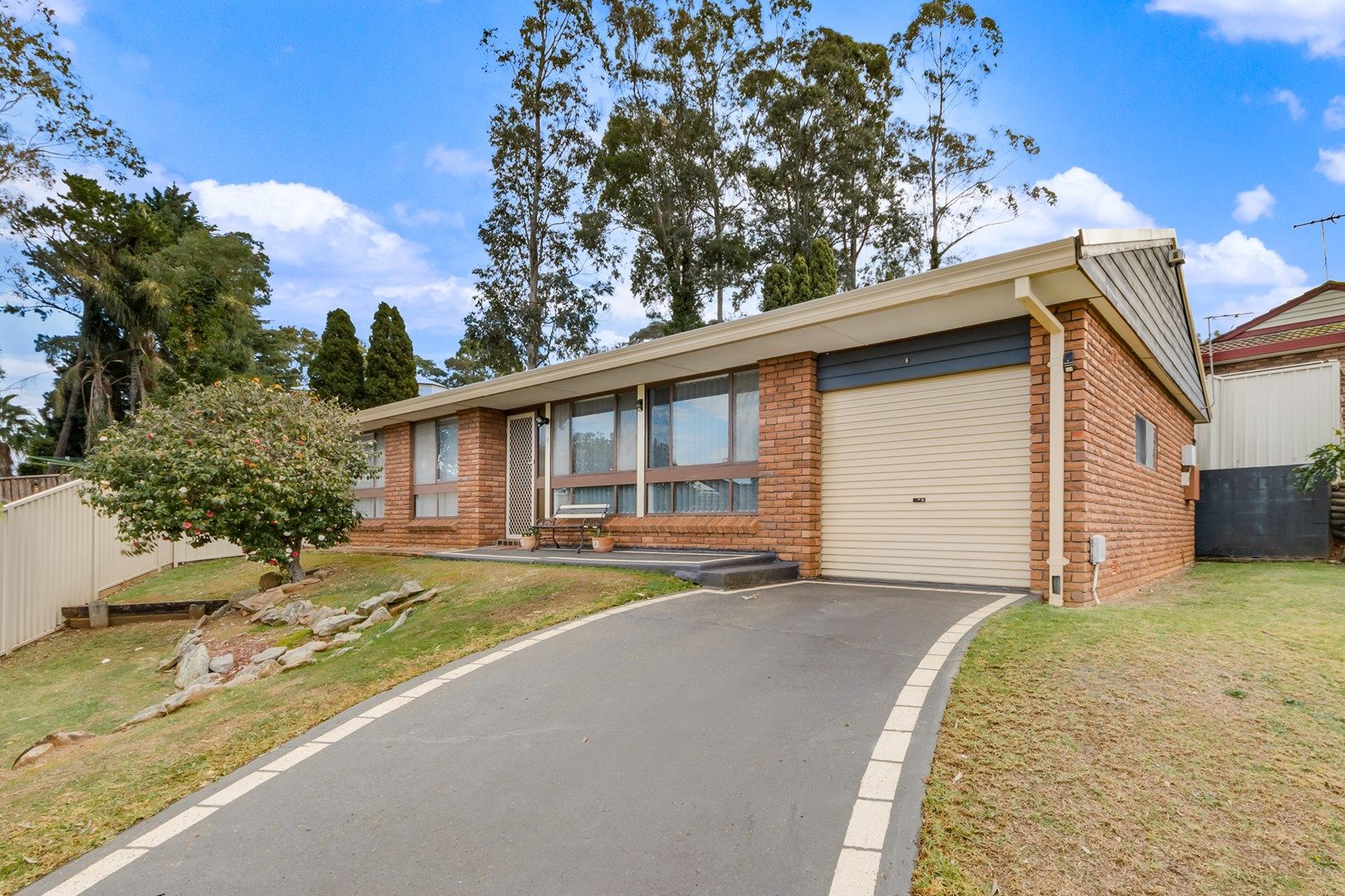 6 Mataro Place, Eschol Park NSW 2558, Image 0