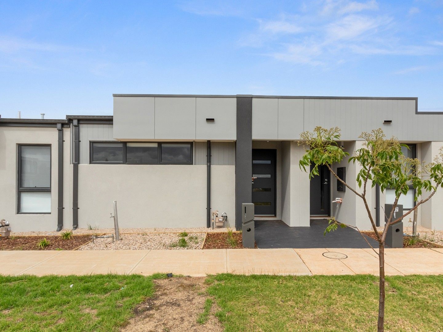 3 bedrooms House in 5 Bayview Walk THORNHILL PARK VIC, 3335