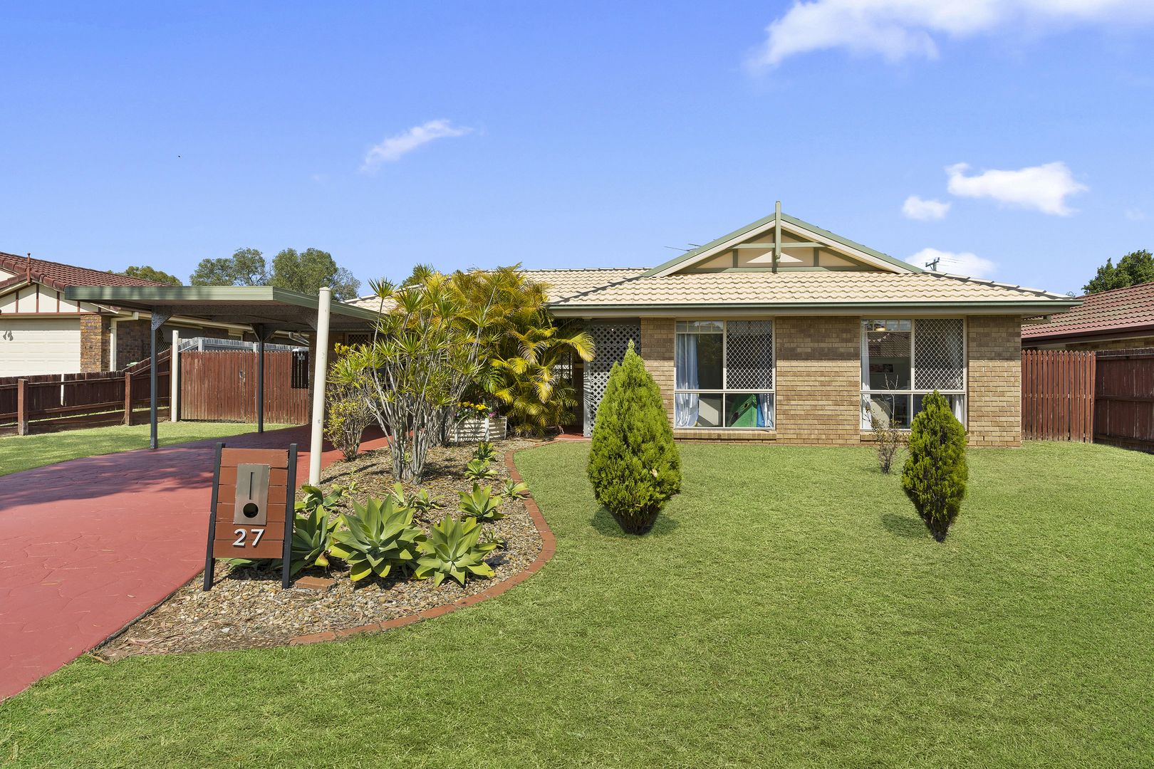 27 Macknish Crescent, Coopers Plains QLD 4108, Image 2