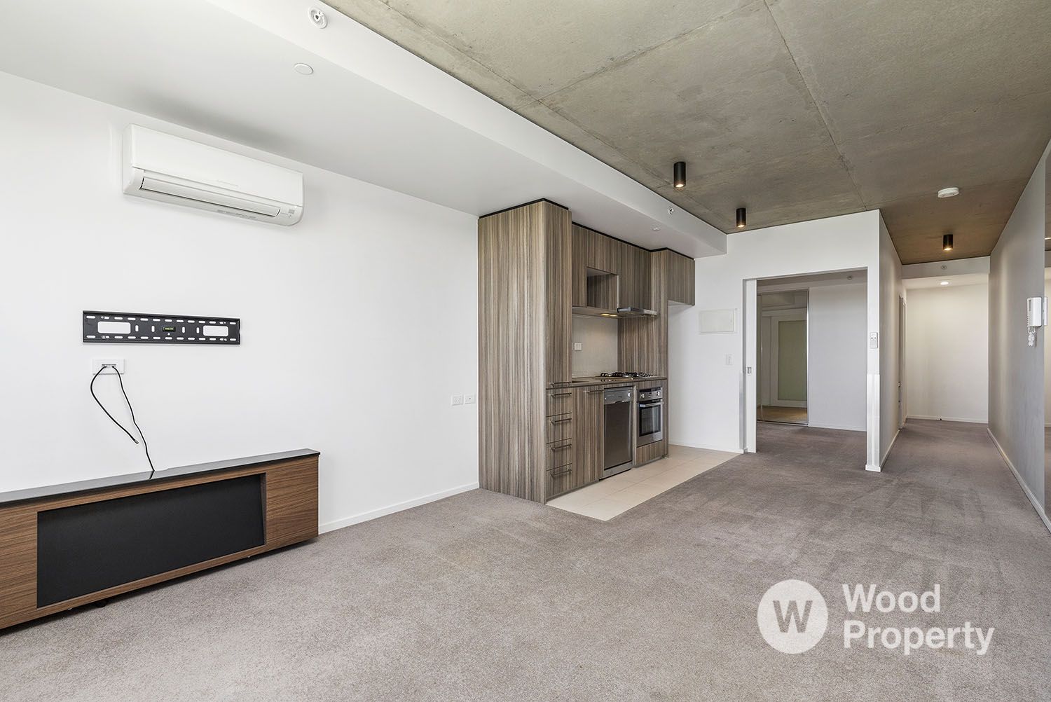 1 bedrooms Apartment / Unit / Flat in 618/17 Singers Lane MELBOURNE VIC, 3000