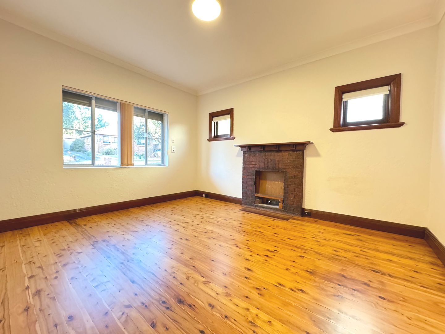 3 bedrooms House in 25 McRaes Ave PENSHURST NSW, 2222