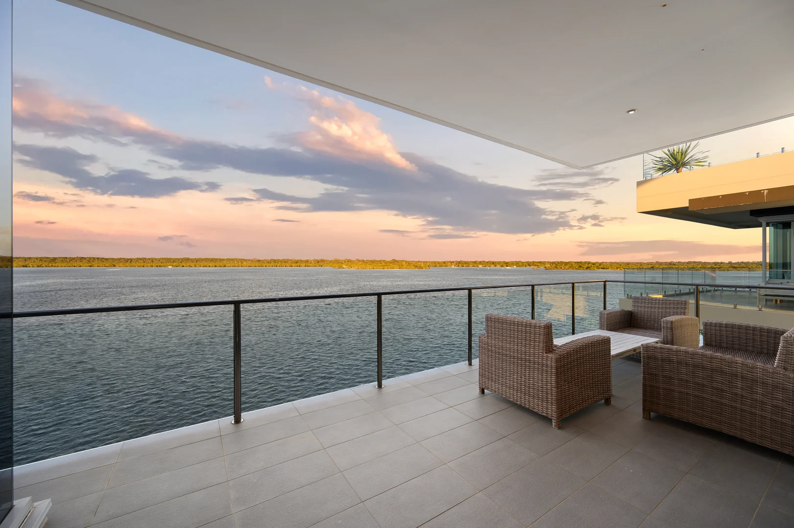 Additional image 24 of 46 Knightsbridge Parade, Sovereign Islands QLD 4216