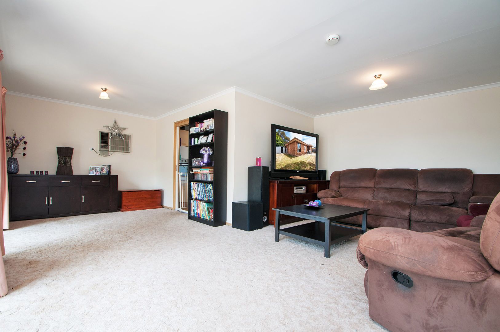 22 White Avenue, Bayswater North VIC 3153, Image 1