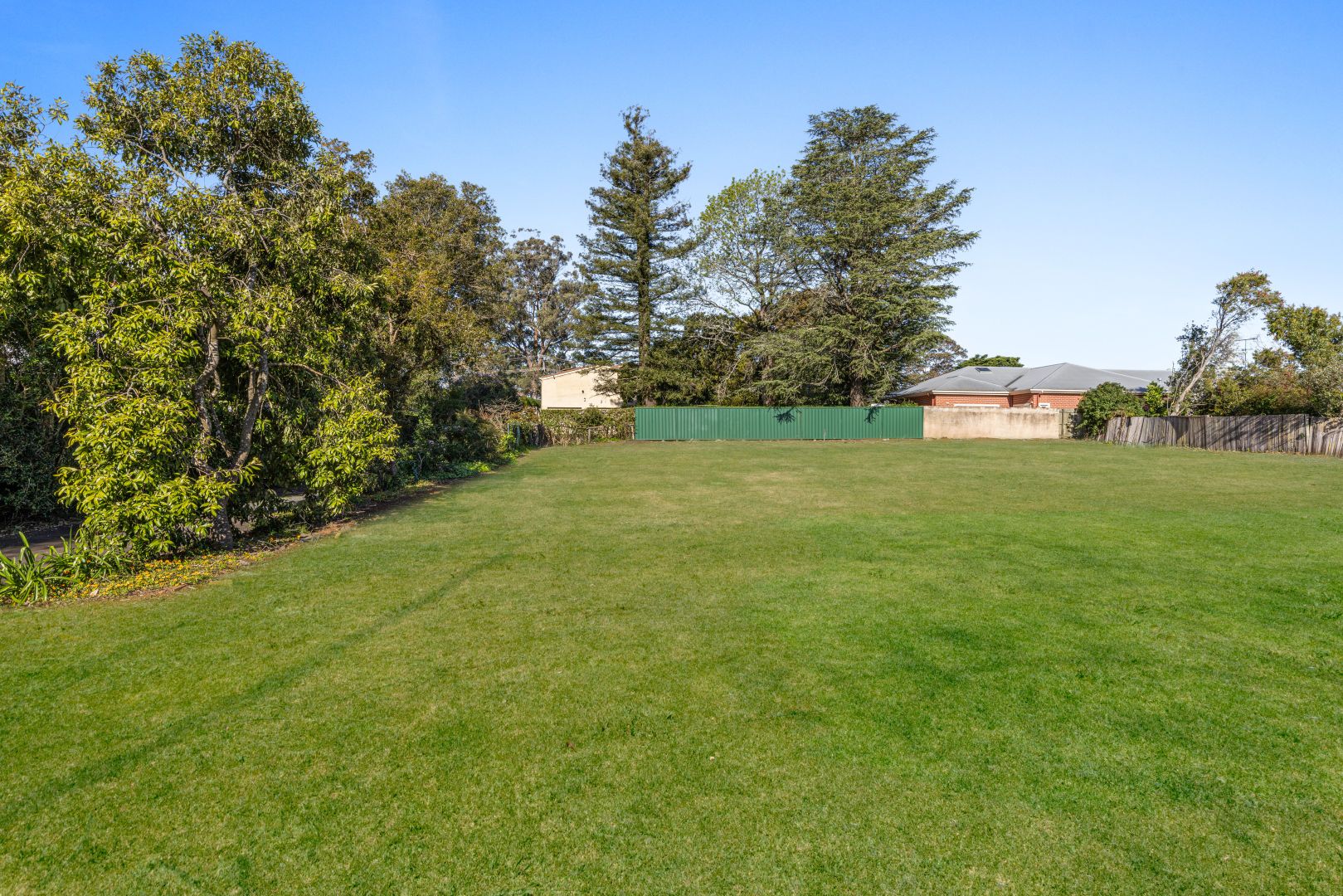 10 Simla St, Mount Lofty QLD 4350, Image 1