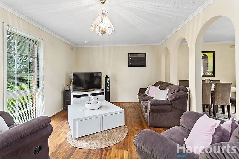 38 Huxley Avenue, Mulgrave VIC 3170, Image 2