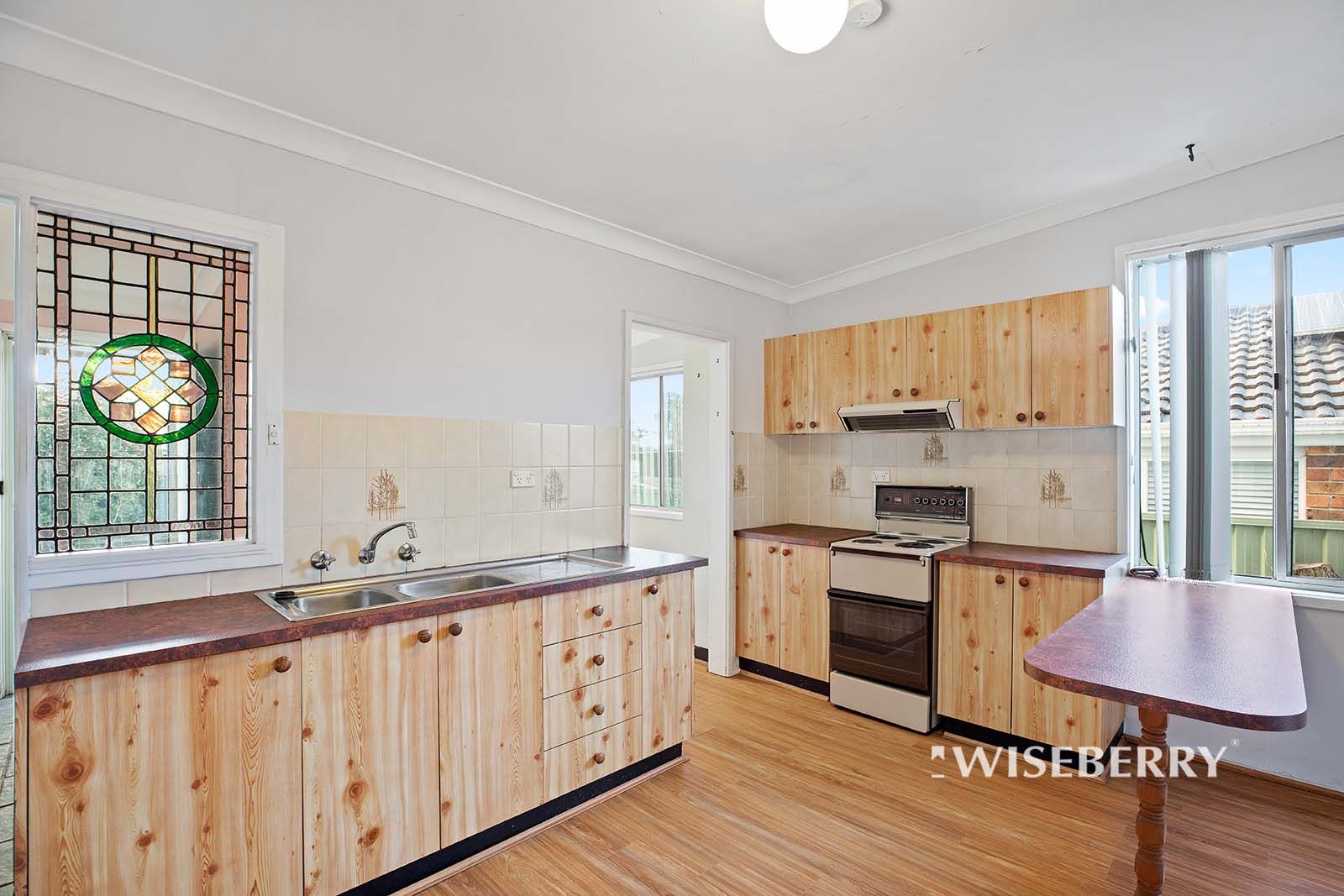96 Catherine Street, Mannering Park NSW 2259, Image 1