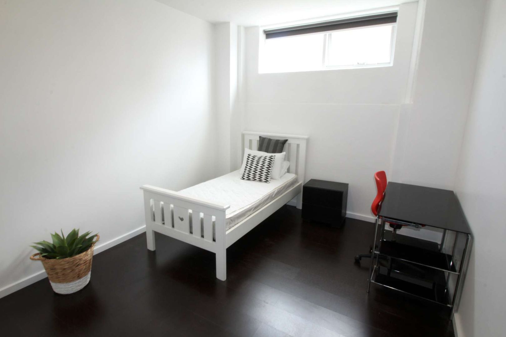34 Smythe Street Geelong Vic 3220 Apartment For Rent 230 Domain