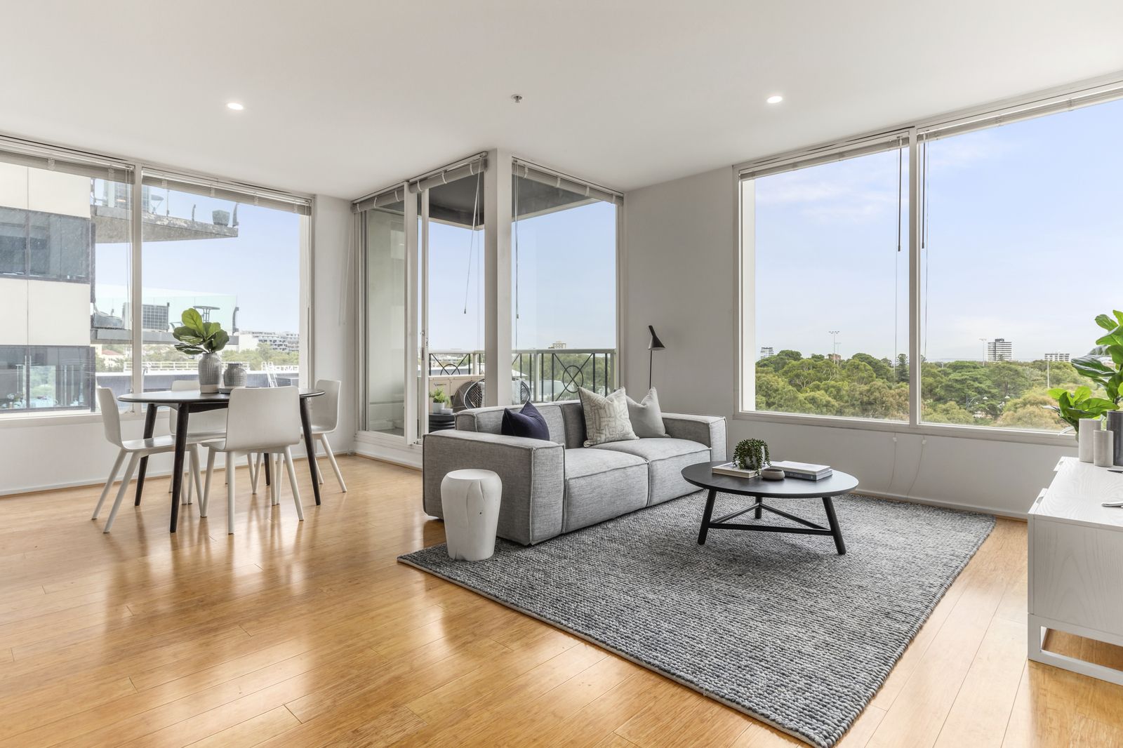 704/82 Queens Road, Melbourne VIC 3004, Image 0