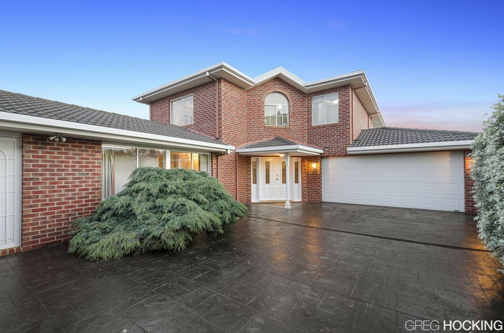 7 Selwood Place, Altona Meadows VIC 3028, Image 2