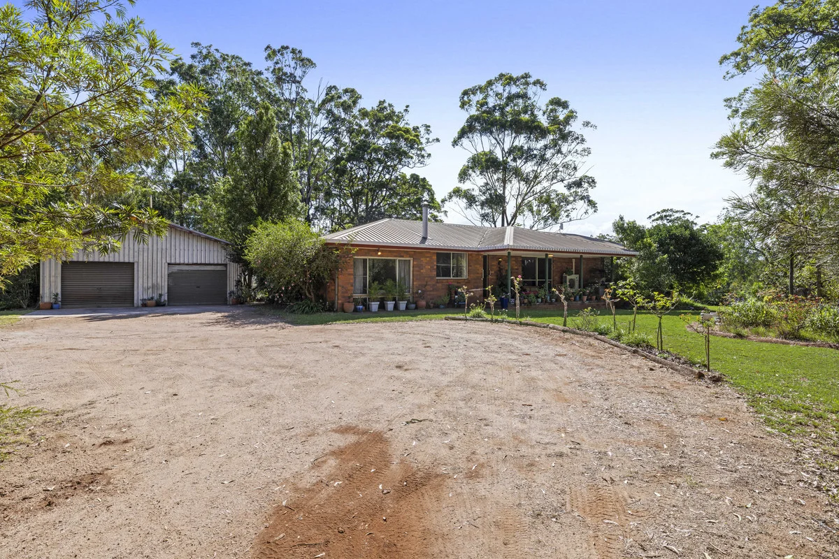 Primary image of 15 Brennan Road, Hampton QLD 4352