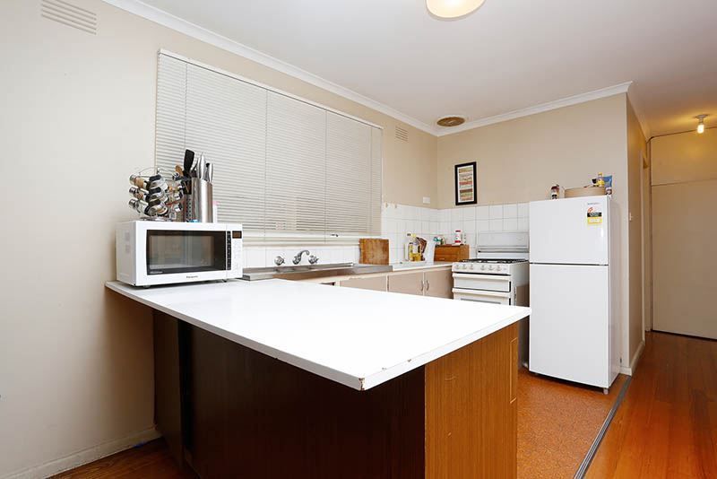 1 bedrooms Apartment / Unit / Flat in 40A Gyton Avenue GLEN WAVERLEY VIC, 3150