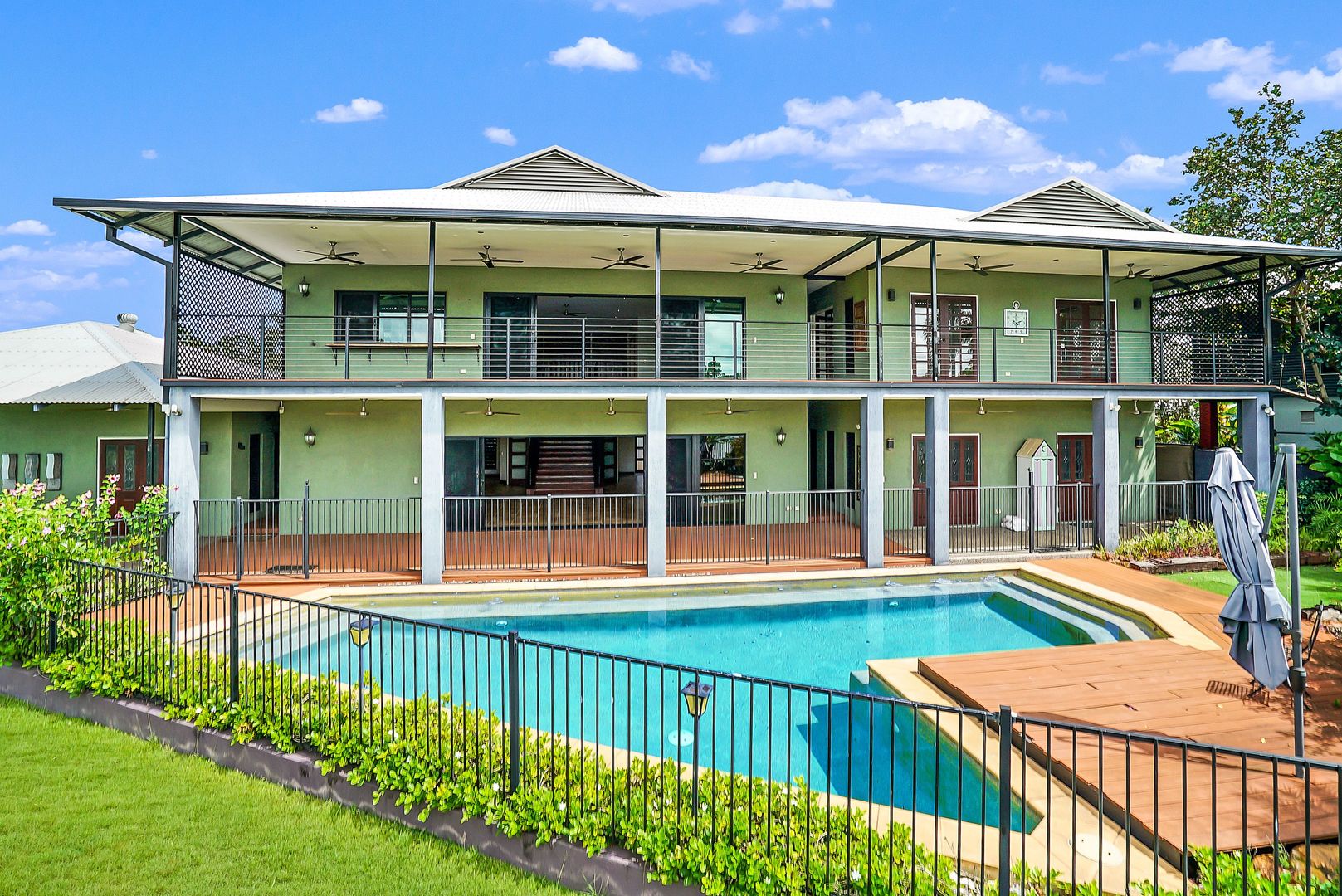 8 Helvetius Court, Durack NT 0830