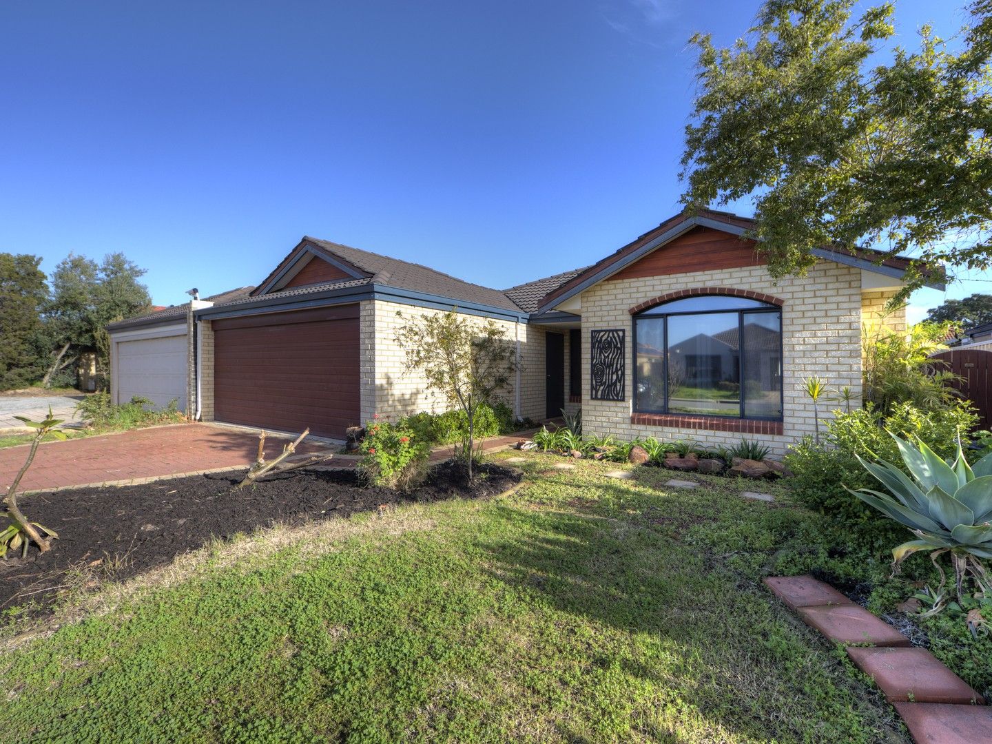 4 bedrooms House in 13 Mcewing Road REDCLIFFE WA, 6104