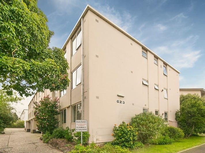2 bedrooms Apartment / Unit / Flat in 4/623 Drummond Street CARLTON NORTH VIC, 3054