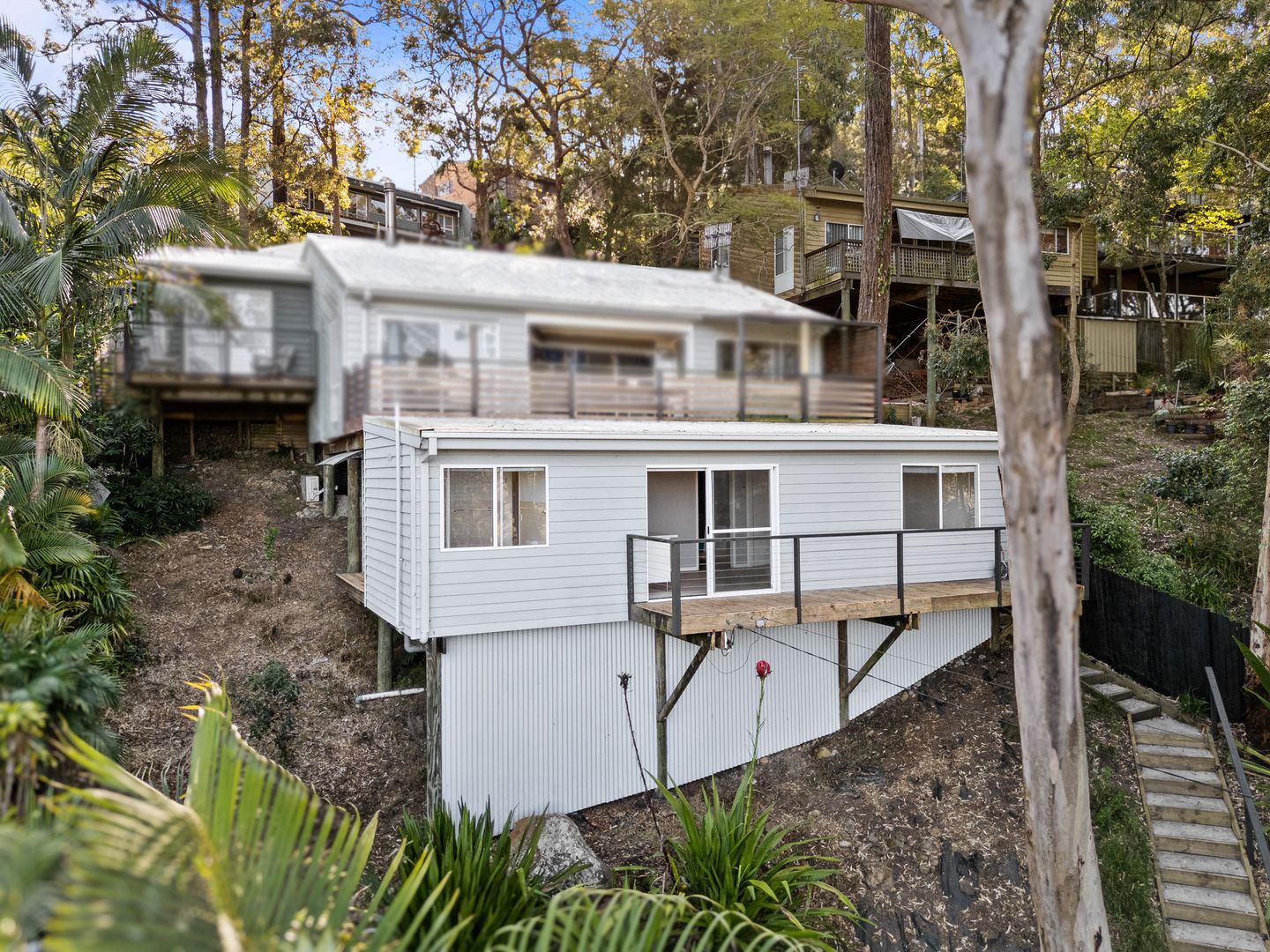 2 bedrooms Apartment / Unit / Flat in 35a Alison Road SPRINGFIELD NSW, 2250