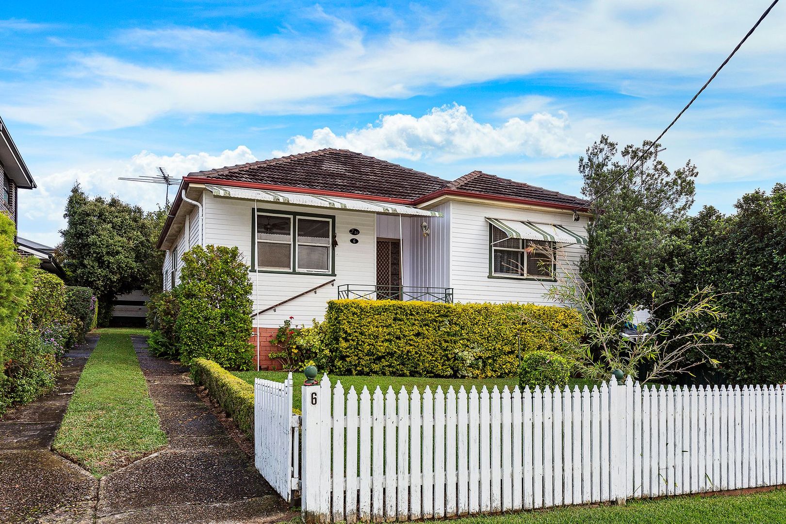 3 bedrooms House in 6 Fifth Avenue JANNALI NSW, 2226