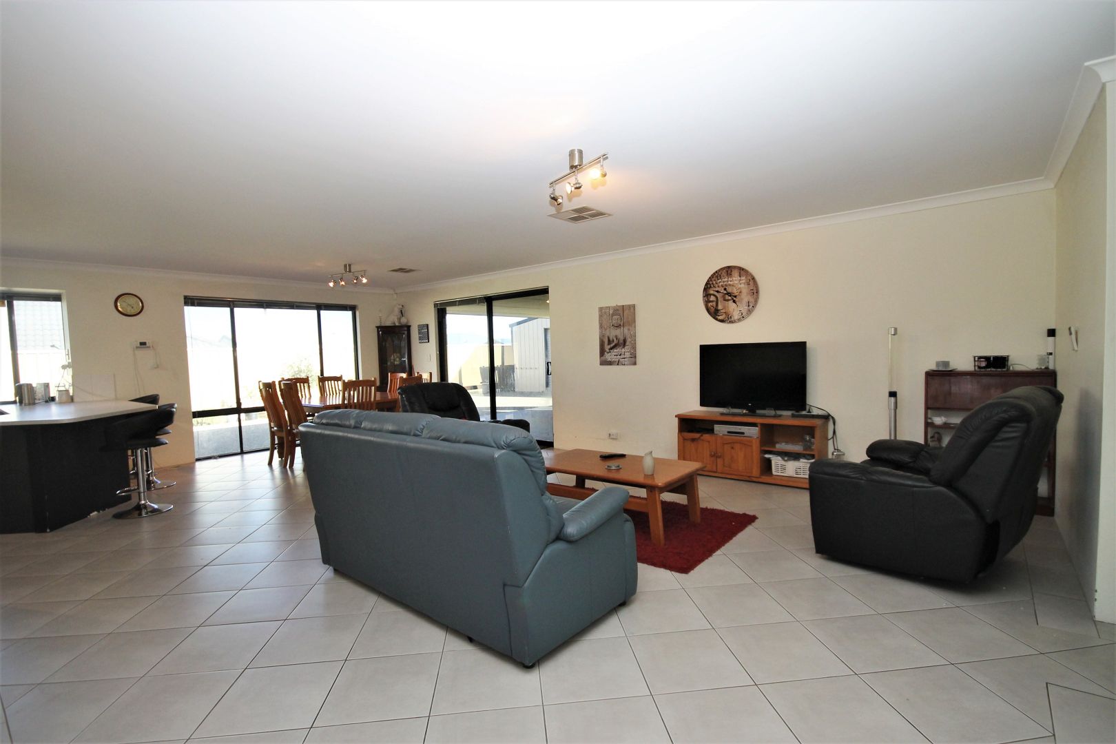 13 Taylorhill Road, Australind WA 6233, Image 2