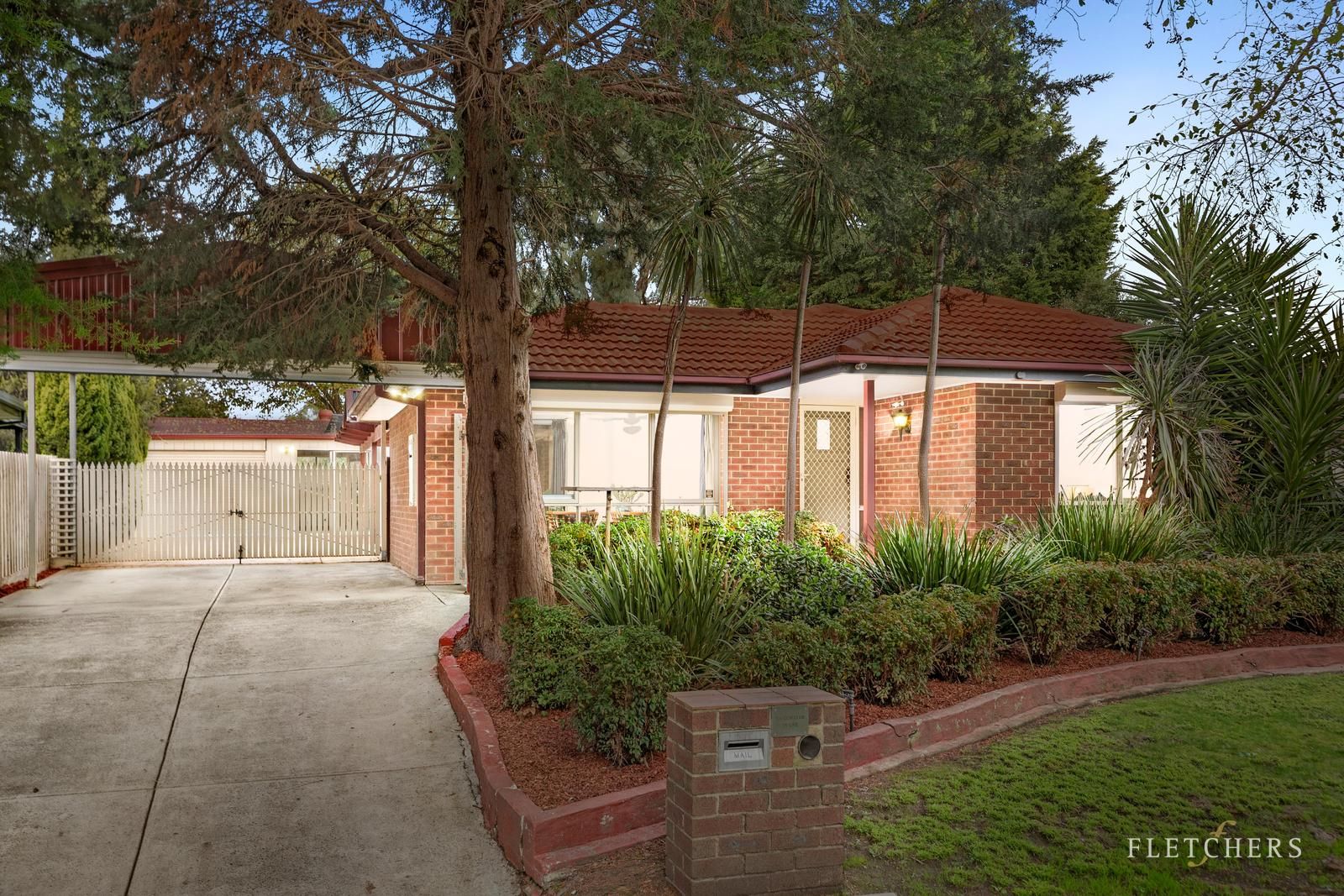 1 Dappled Walk, Croydon South VIC 3136, Image 0