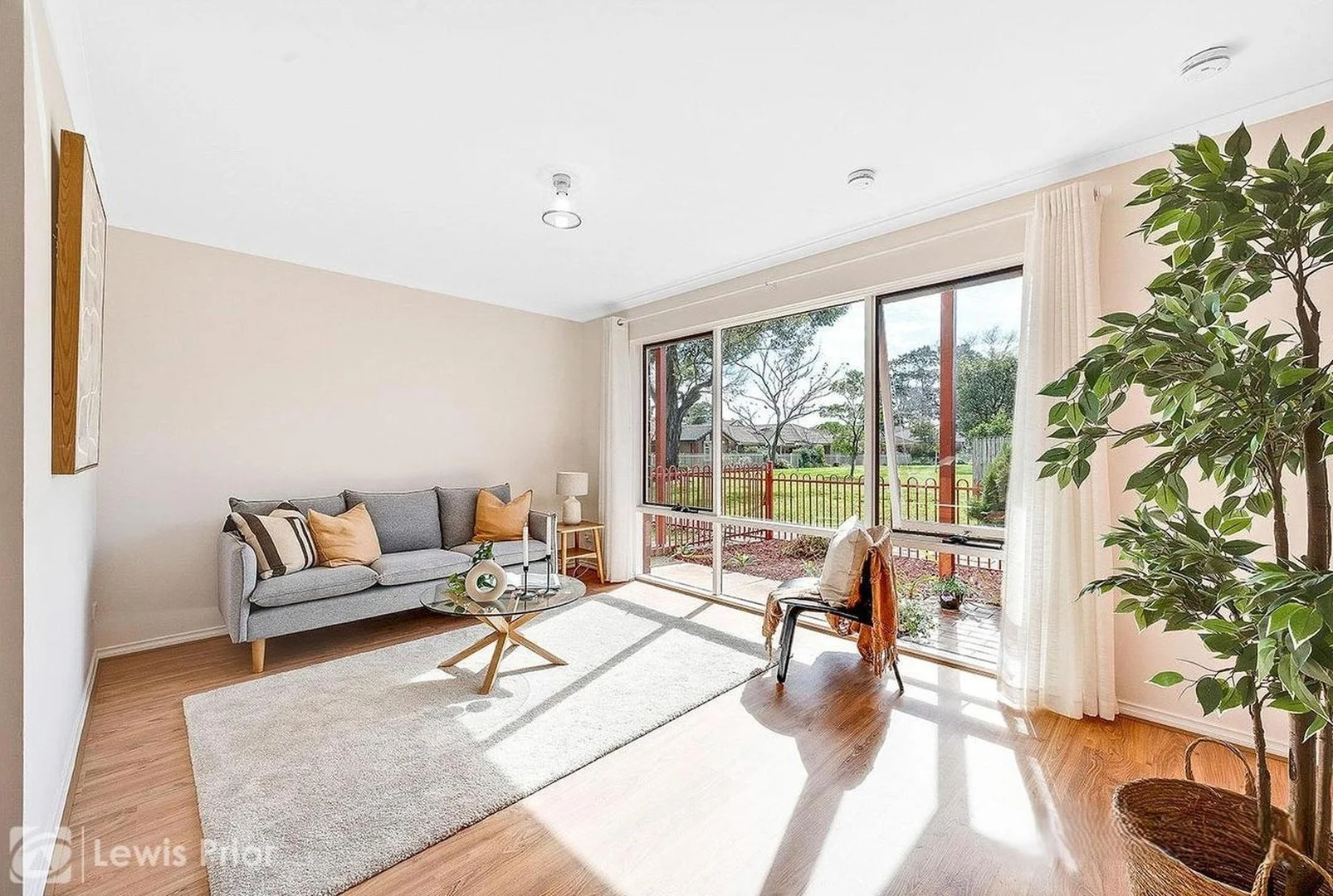 8/19 Peppertree Grove, Oaklands Park SA 5046