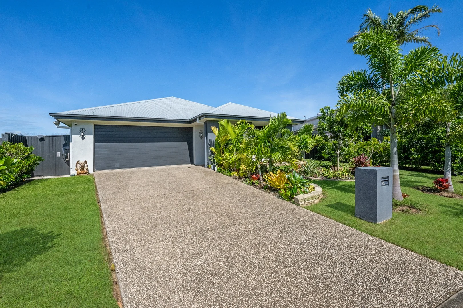 43 Coogee Terrace, Blacks Beach QLD 4740