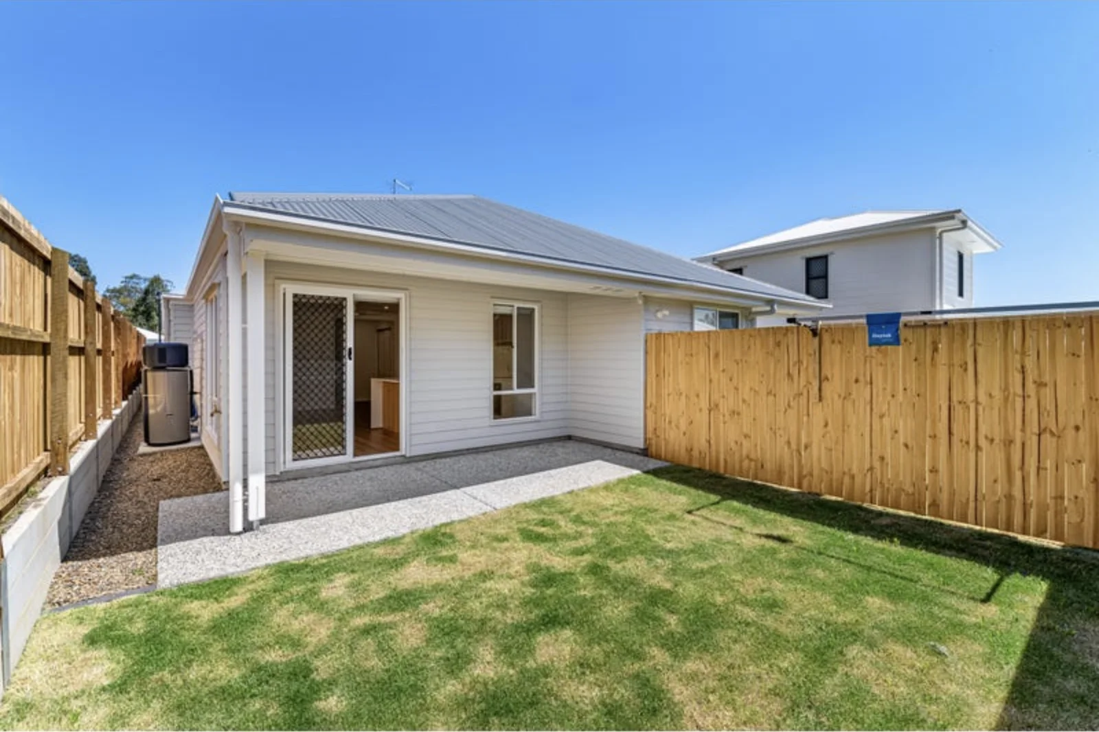 Additional image 9 of 10 Waterway Crescent, Hillcrest QLD 4118