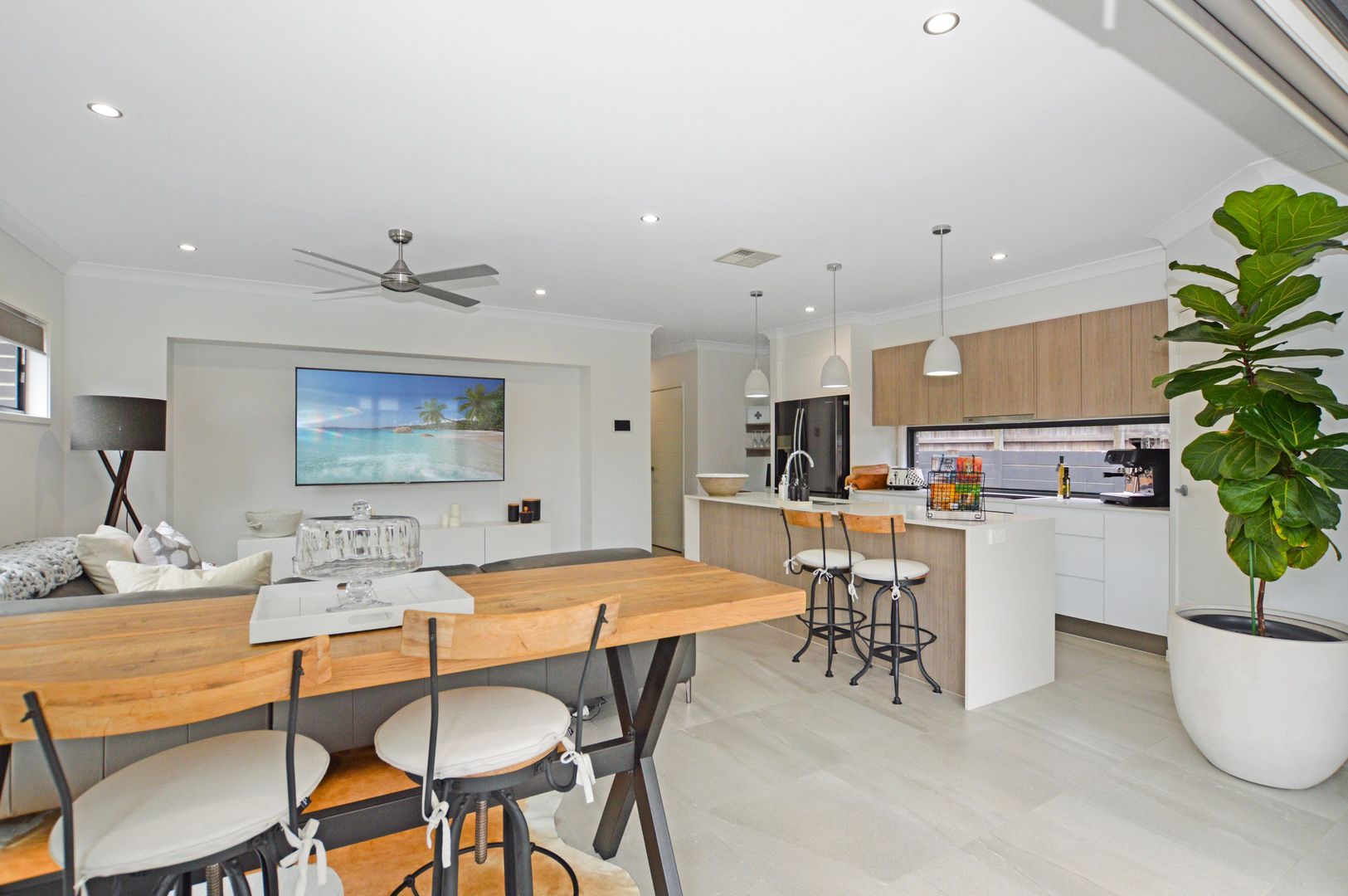 11 Kangaroo Crescent, Springfield Lakes QLD 4300 - House For Rent | Domain